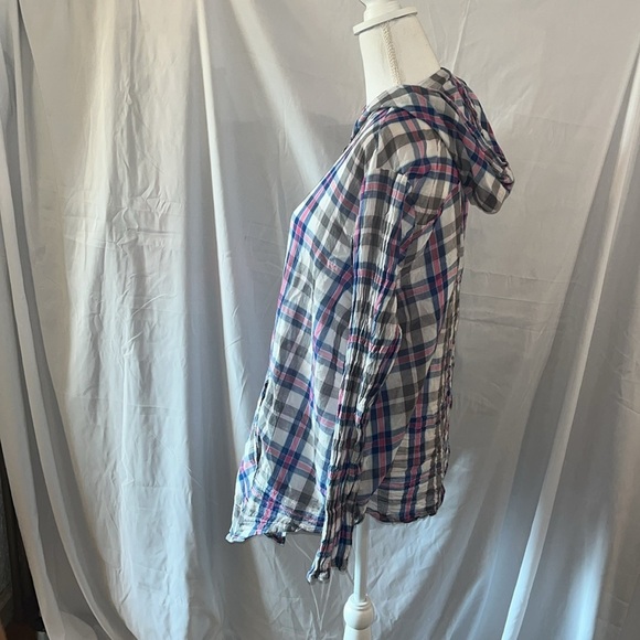 Torrid women’s size 3 22-24 zip up light weight jacket or top - Picture 4 of 6